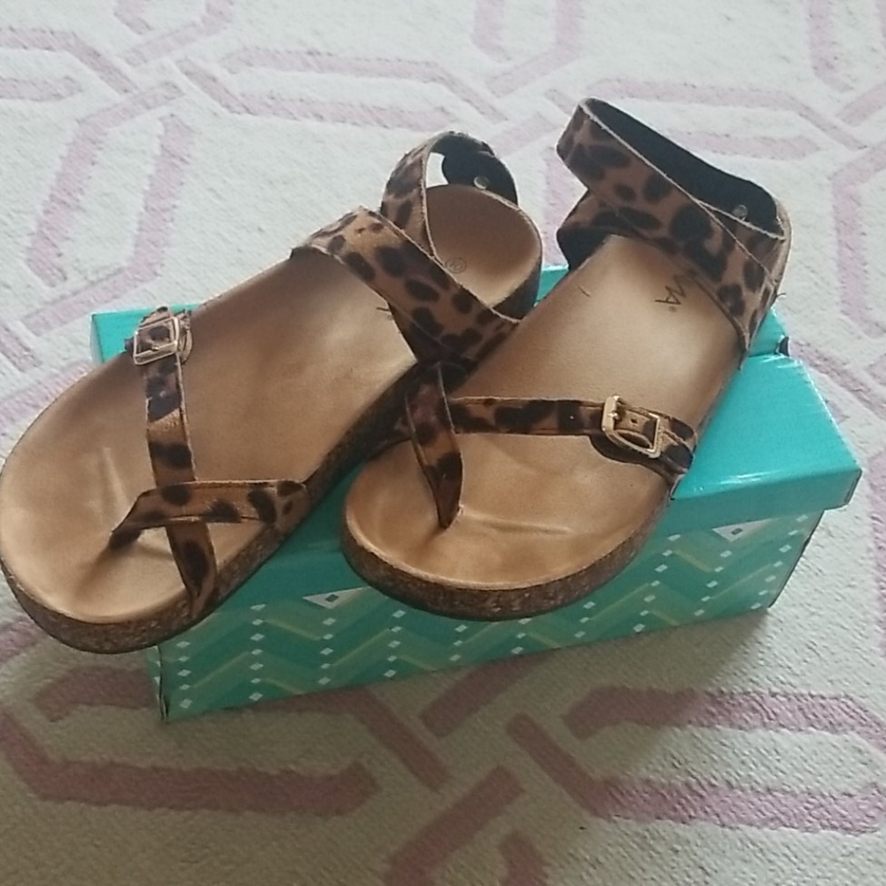 Anna leopard strappy sandals